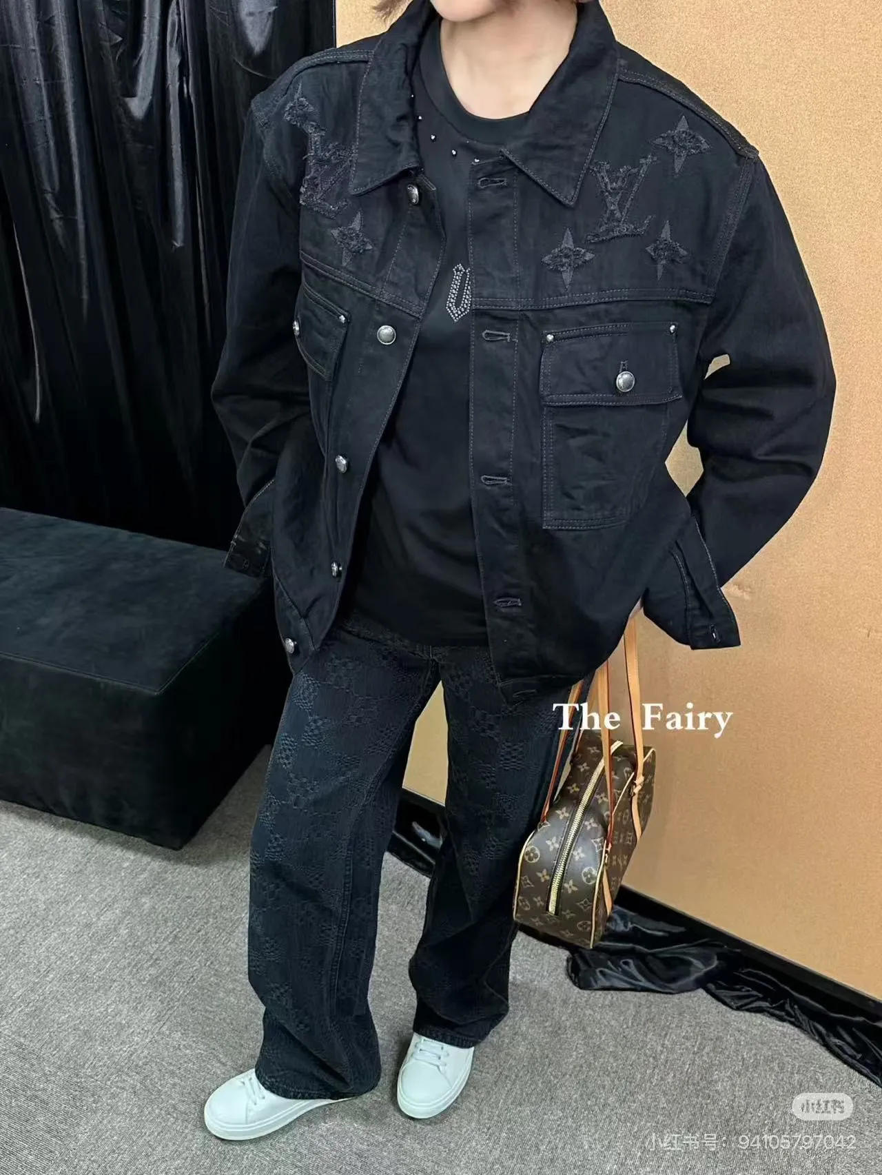 Louis Vuitton 26ss embroidered ripped logo denim jacket